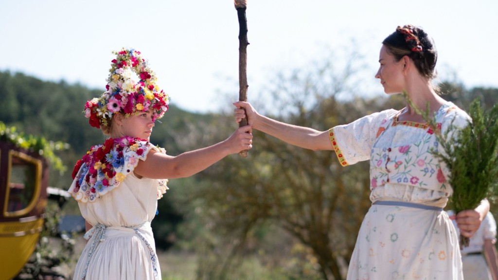 This image has an empty alt attribute; its file name is midsommar-1.jpg